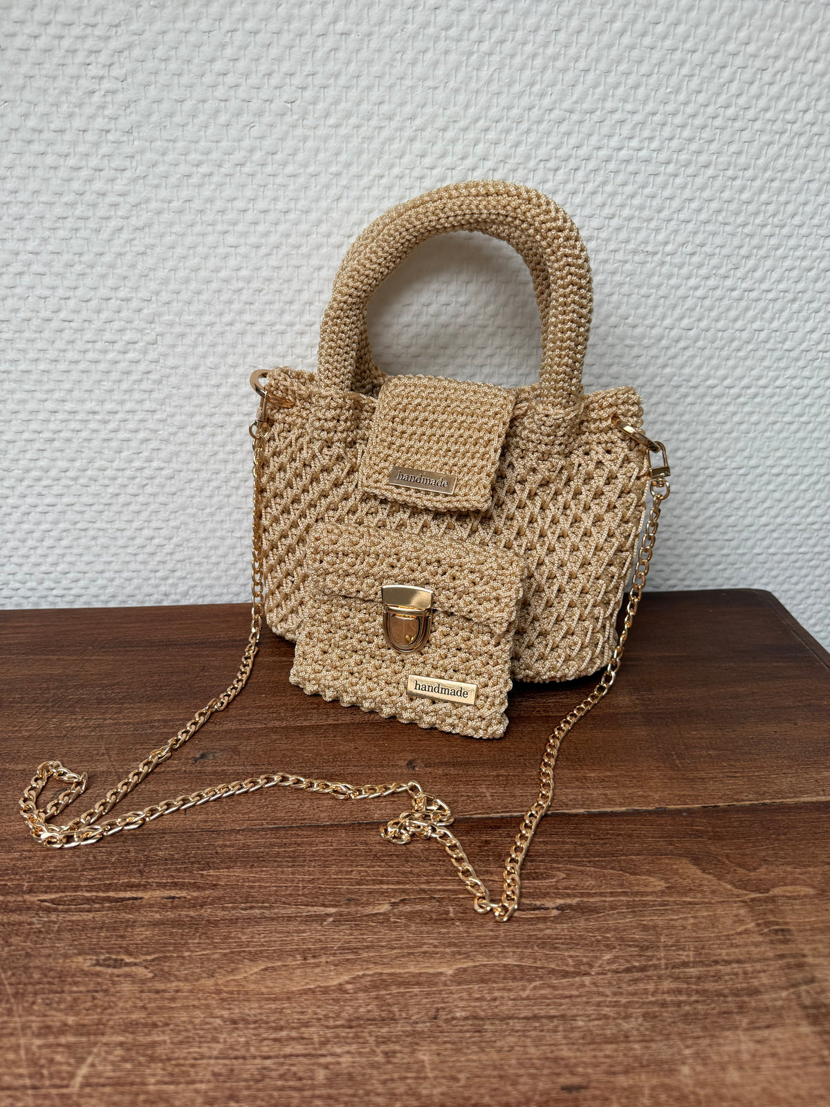 Lady beige