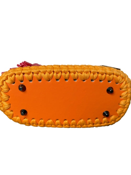 Classic orange kiss pink