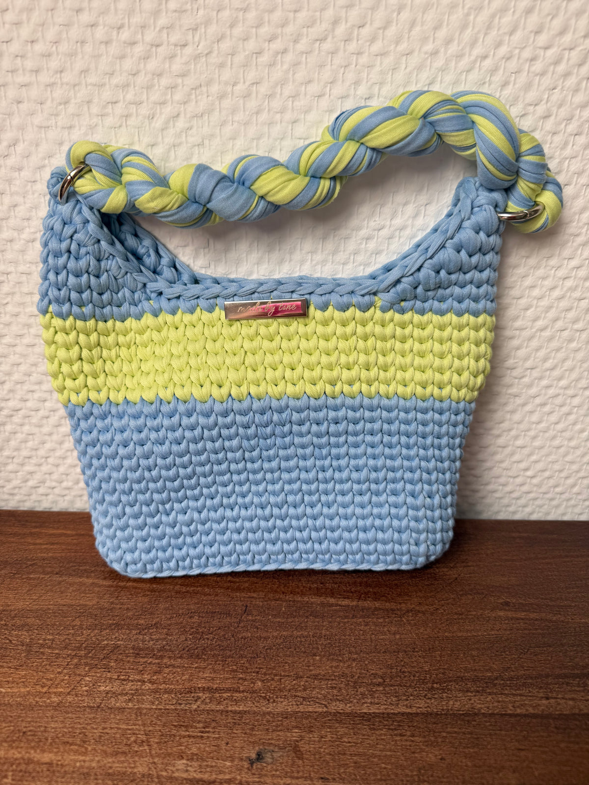 Twisted lightblue