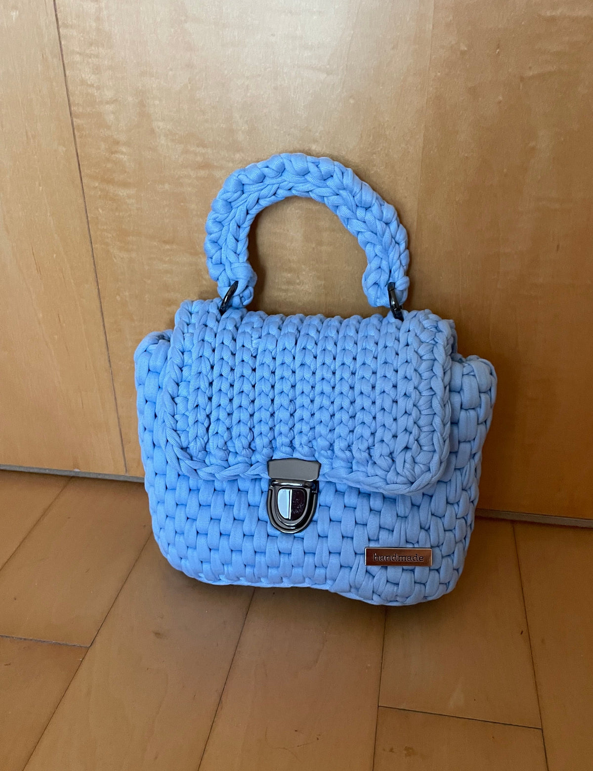 Mini blue