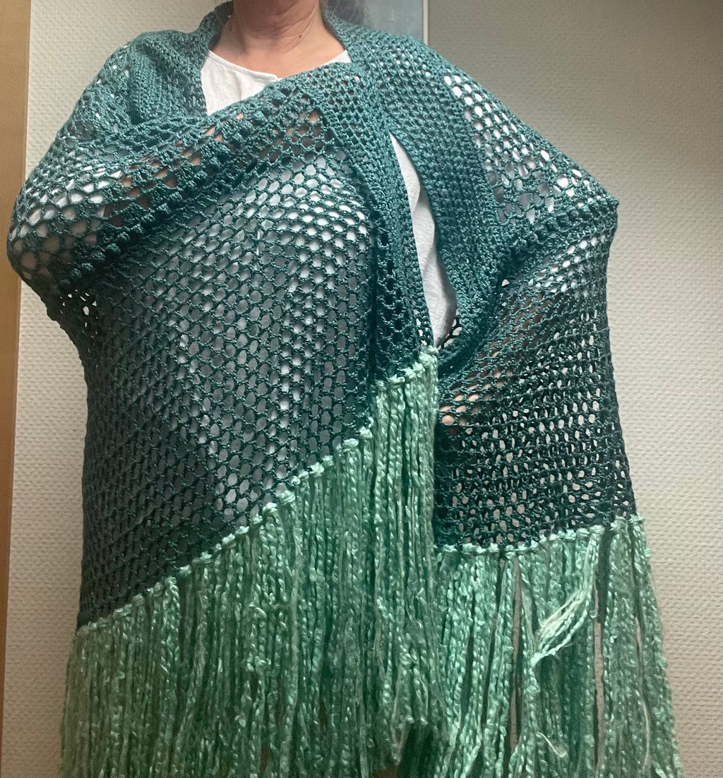 Poncho green